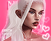 Naomi | White