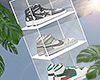 金 Sneakers in Cases