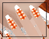 Dainty nails-carrot