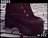 金. Black Boots
