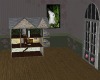 Smallroom with Dollhouse