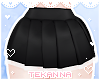 [T] Pleated skirt Black