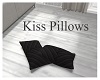 NOIR Kiss Pillows V3