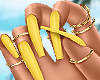 yellow nails+gold rings