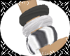 Bracelets (R)