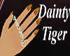 *M* Tiger nails dainty