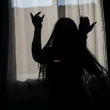 Guest_Leonorcr01