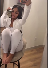 Guest_LadiiSharkk
