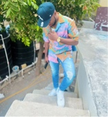 Kush503842