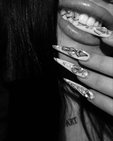 MElYING
