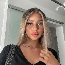 Guest_Larissa93