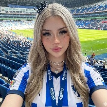 Guest_Valeaylin