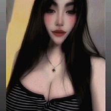 EM1LYA