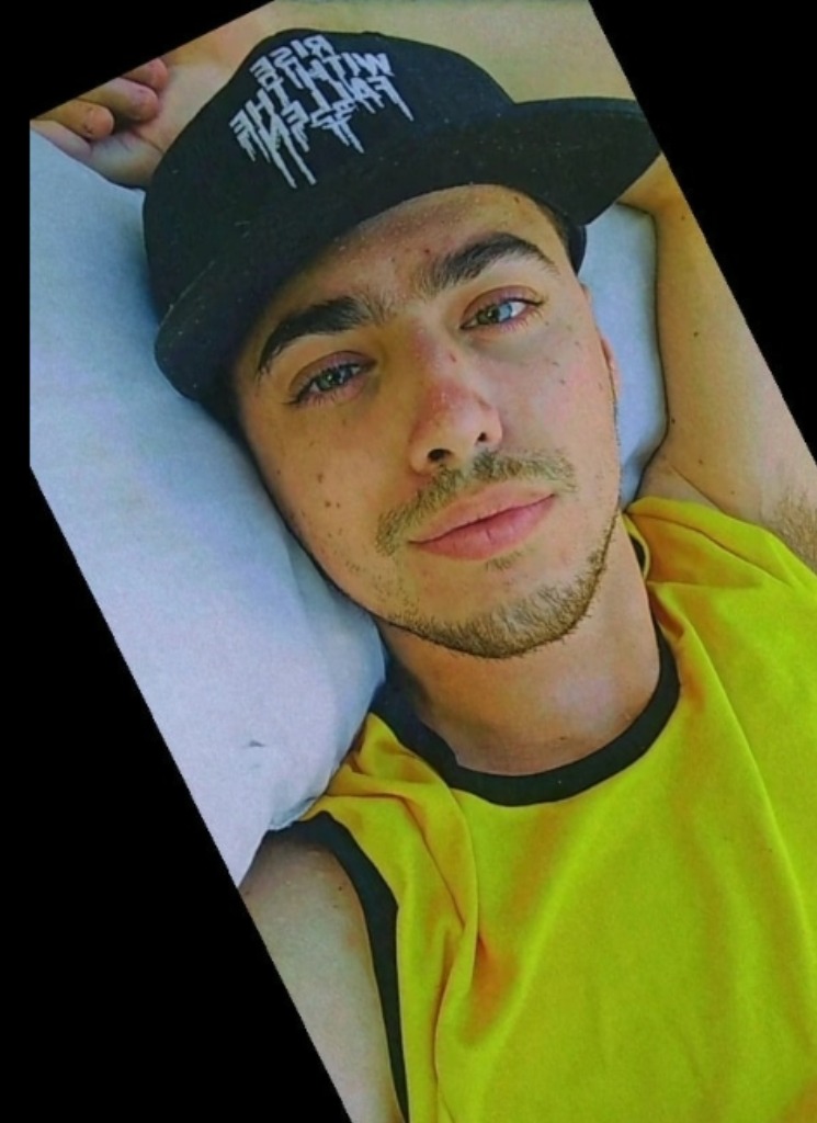 AlejoG