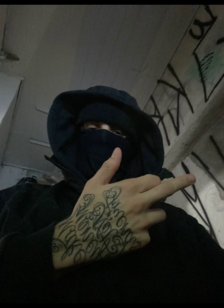 Guest_alxxrz