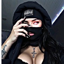 Guest_Larissa246