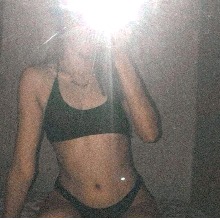 Guest_Evelin45