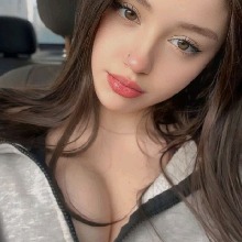 Guest_MiaSmith18