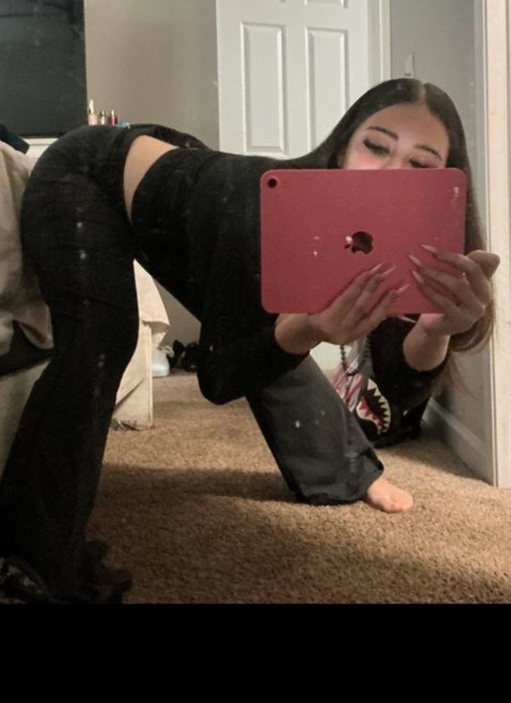 Guest_Yazminaaaa1