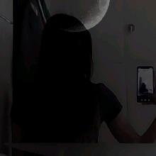 Guest_Isadorax9