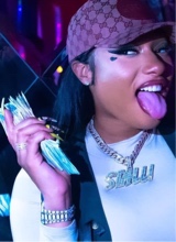 Guest_makayla2raw