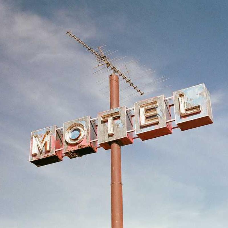 Guest_stfhndlc281