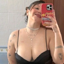 Guest_GeraldineHot